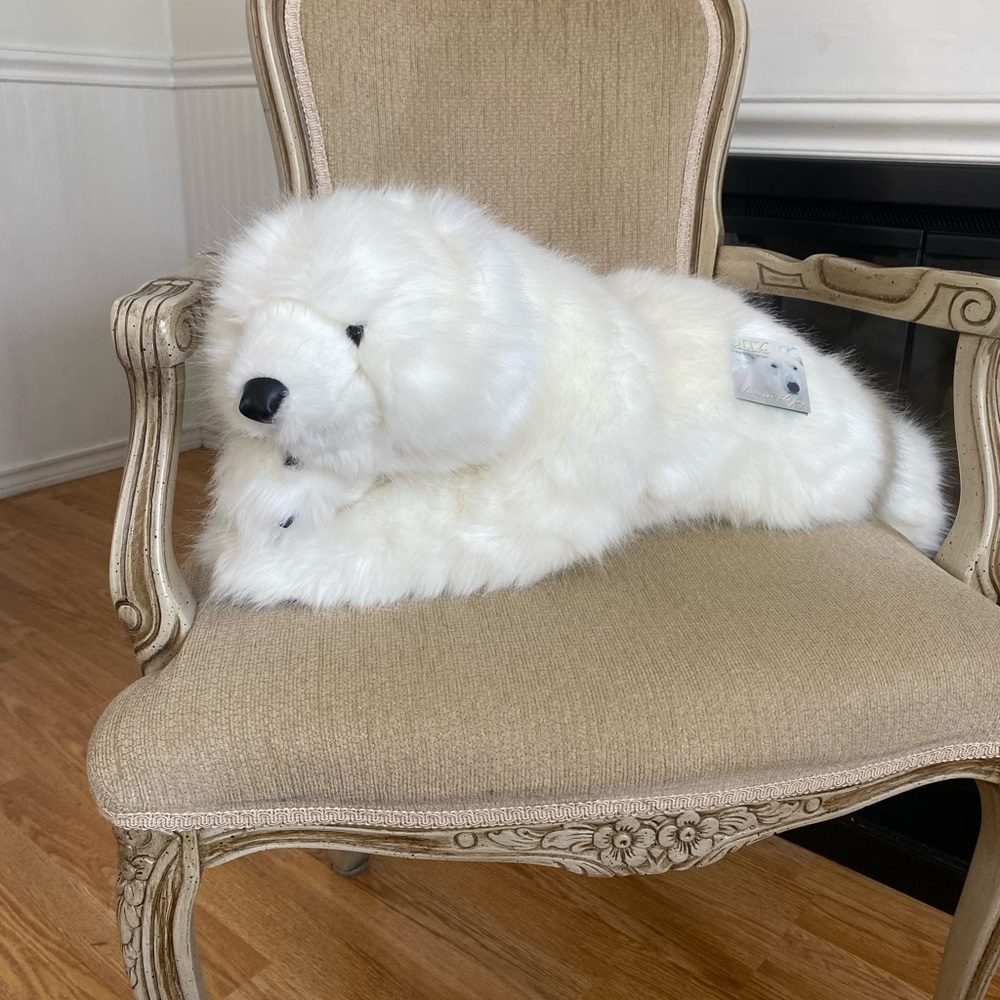 Ditz Designs 26” Polar Bear Hugs - Picture 2 of 6